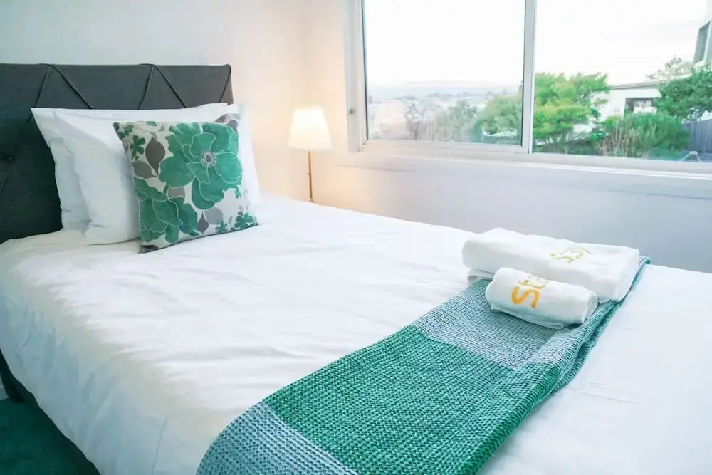 StayAU Luxe 6BR Cradle Mountain