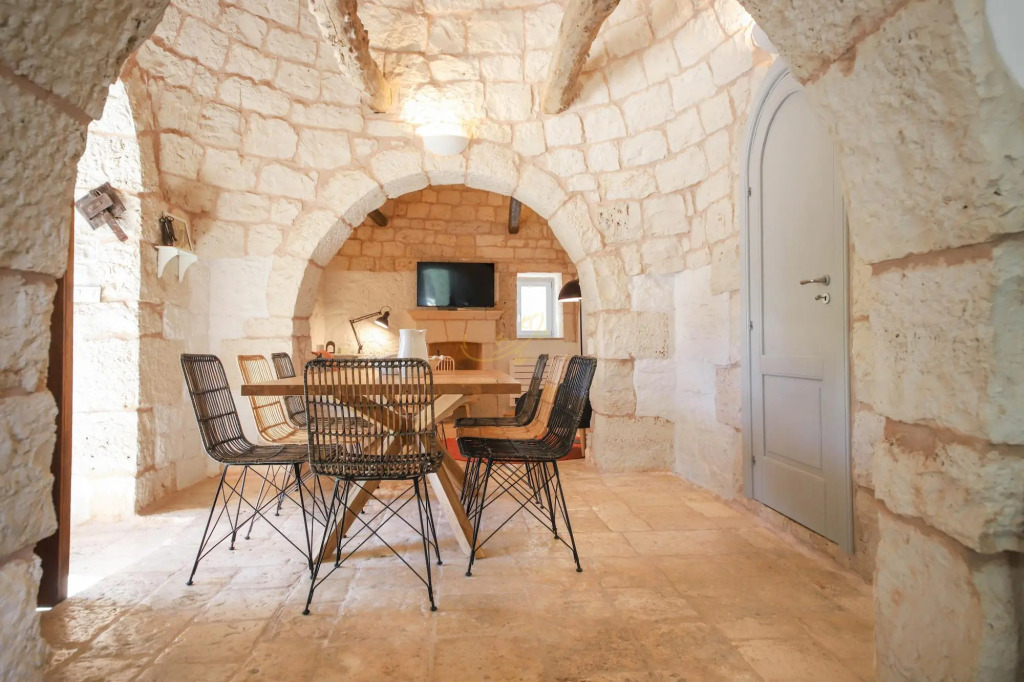 TD Trulli Locobello Stylish Cozy Trulli w Pool