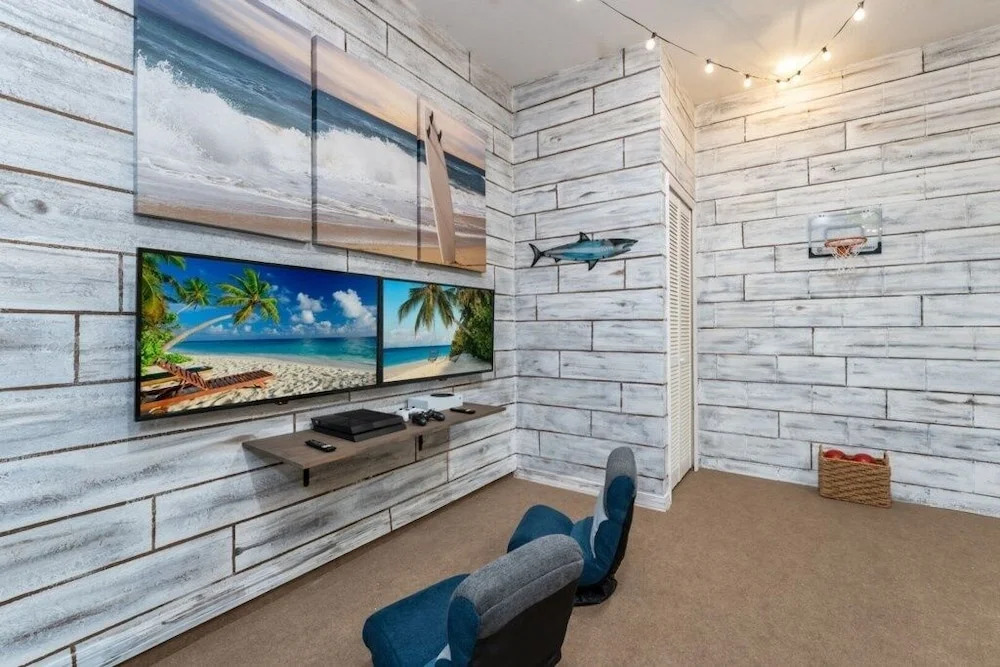 Themed Amazing 4bd Home At Highlands Reserve 4 Bedroom Villa by RedAwning, Davenport