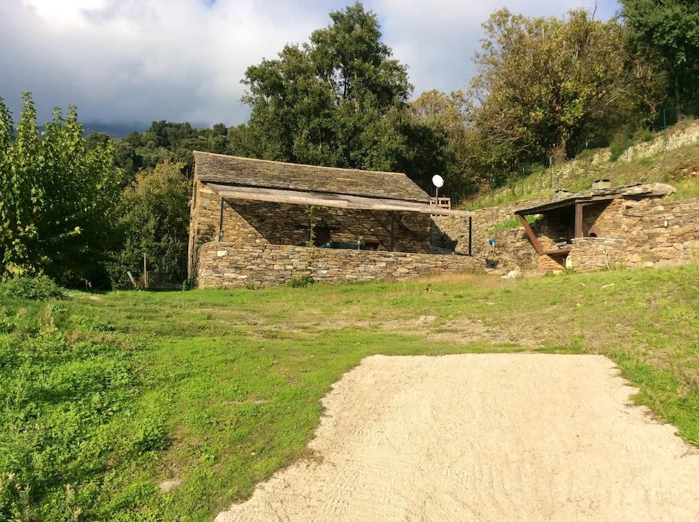 House With 2 Bedrooms in Volpajola - 7 km From the Beach