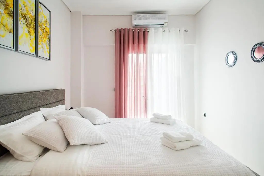 Athenalux Apartment Modern Bright