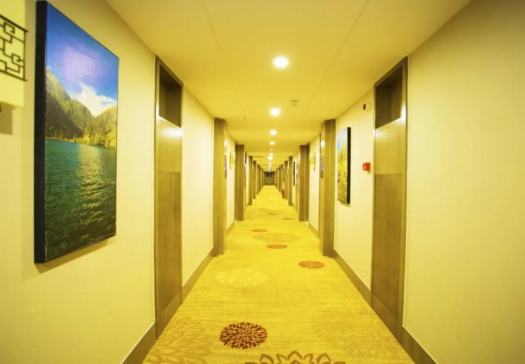 Mingren Hotel