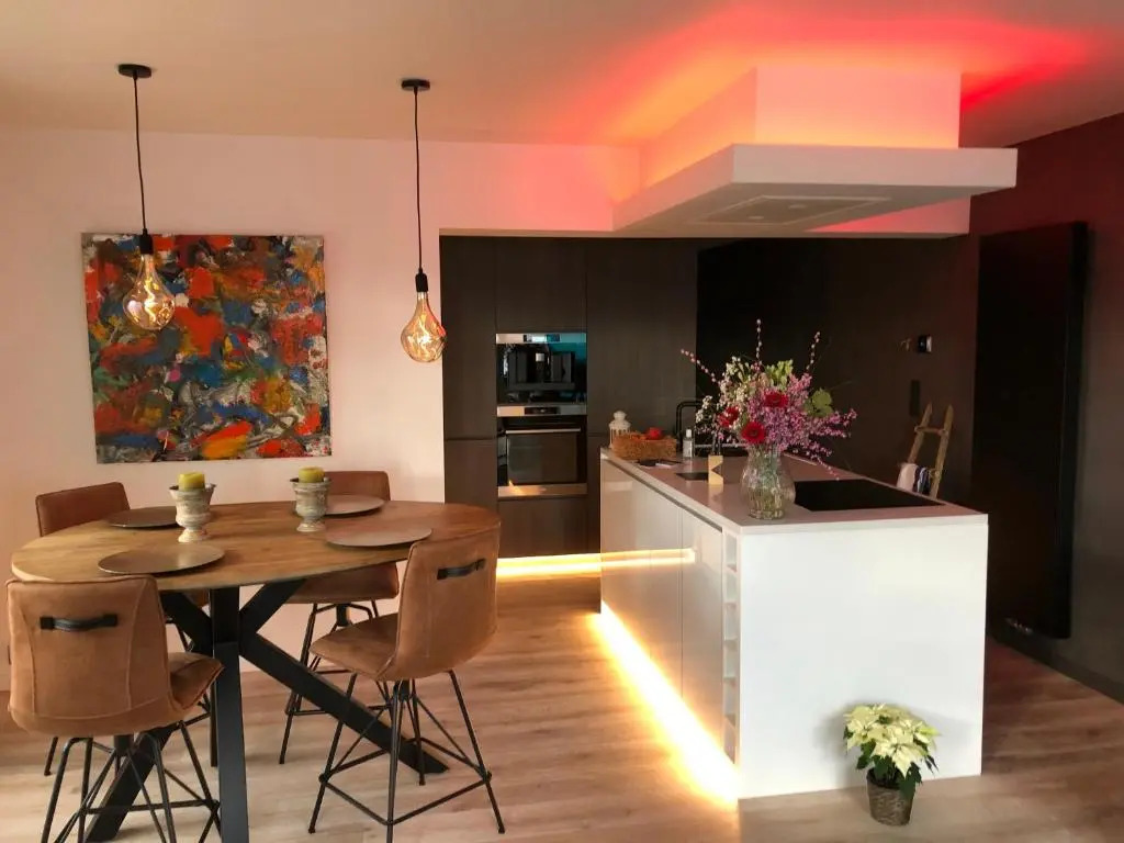 Luxueus nieuw zonnig hoekappartement SEAVIEW Heldenplein - 2x ruime garagebox