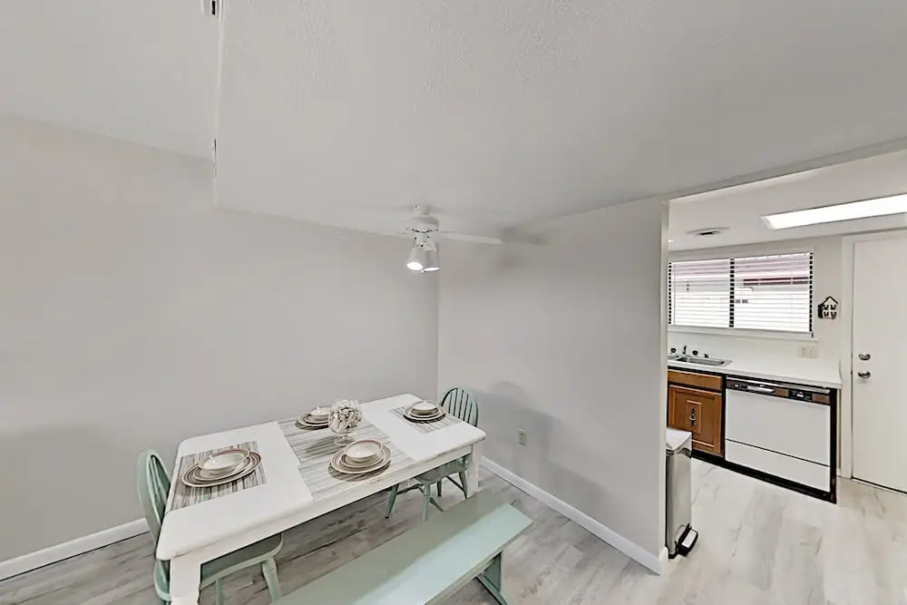 109112ts 2 Bedroom Condo