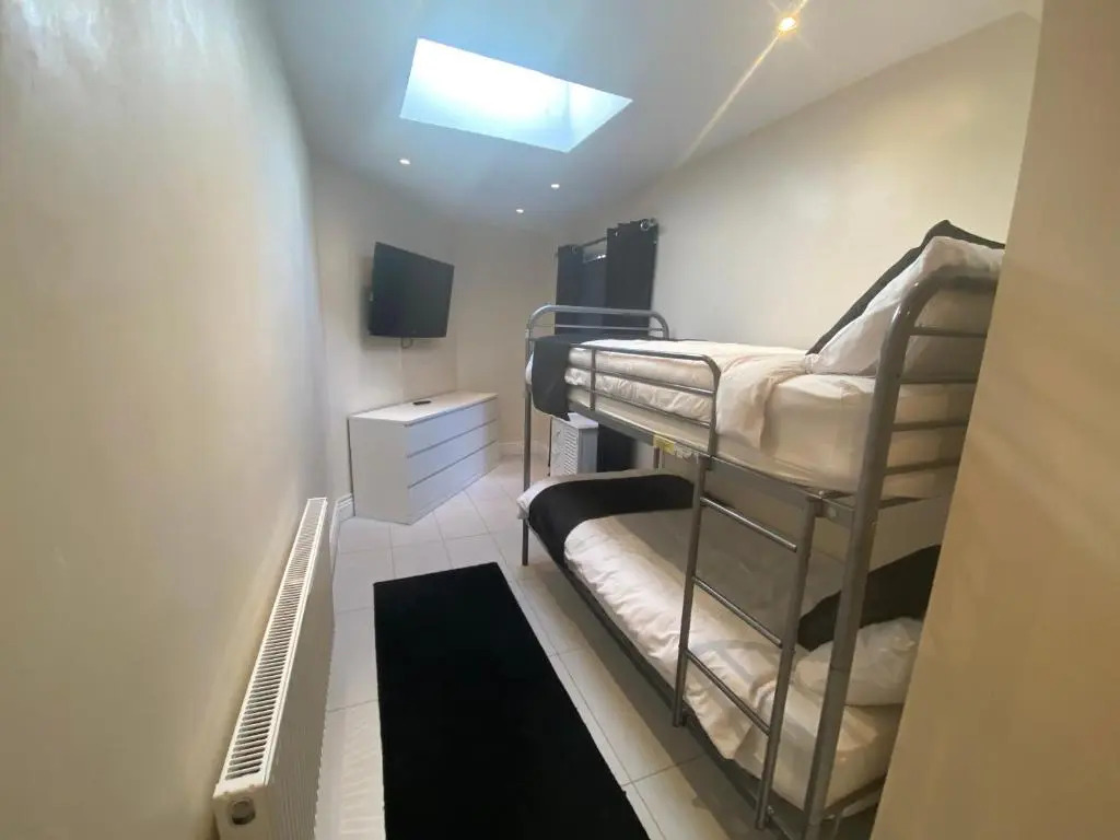 Boutique Blackpool 2 Bed Gold Apartment Sleeps 10