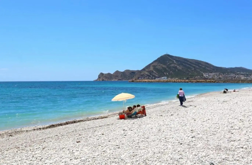 Luxe vakantieappartement aan de jachthaven van Altea met frontaal zeezicht