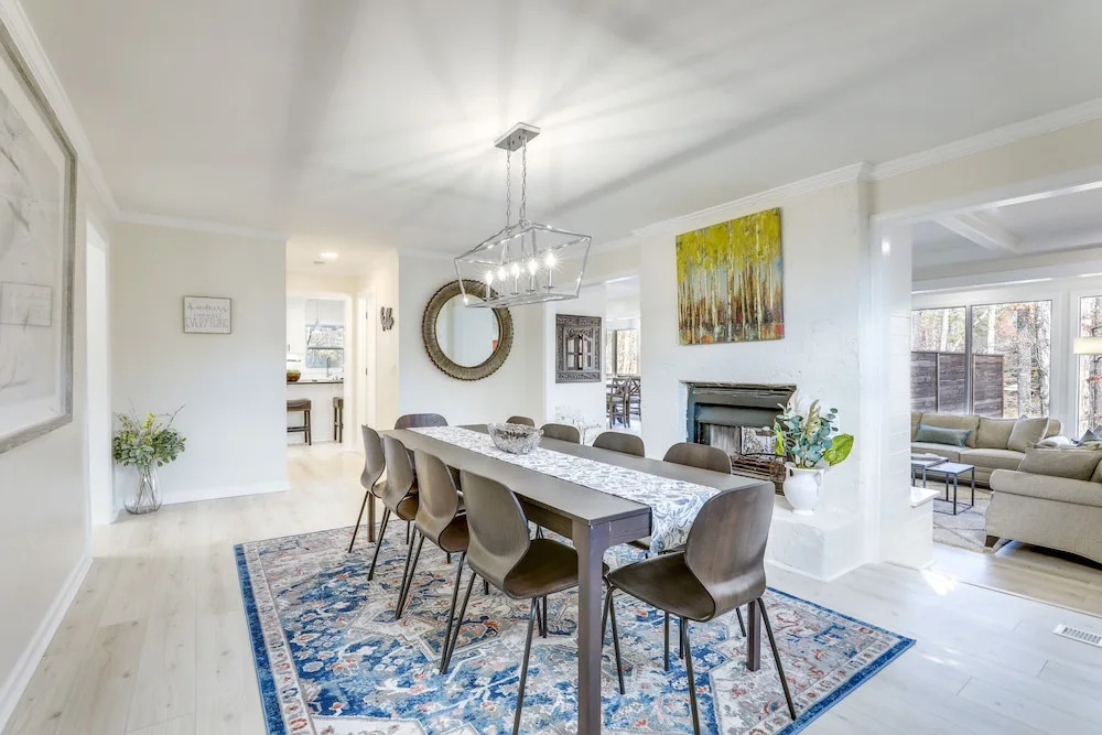 Stylish Marietta Home w/ Deck - Near Truist Park!