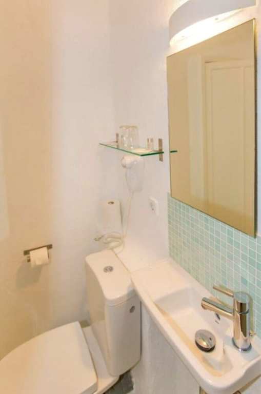Som Suret Cool Hostel - Adults Only