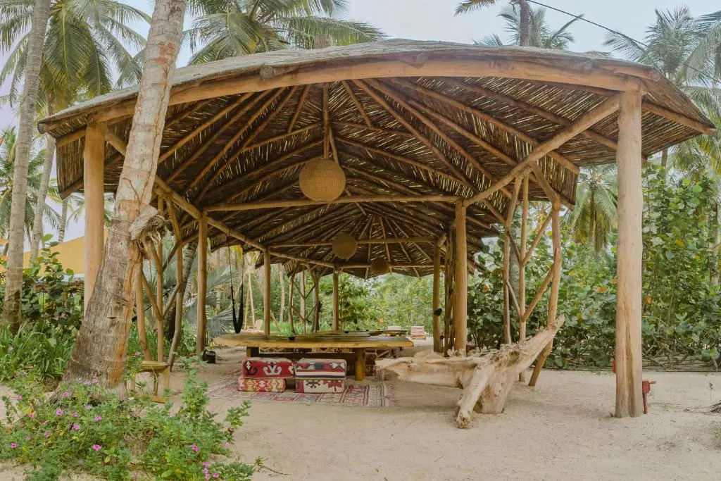 Éteka Slow Beach Hotel