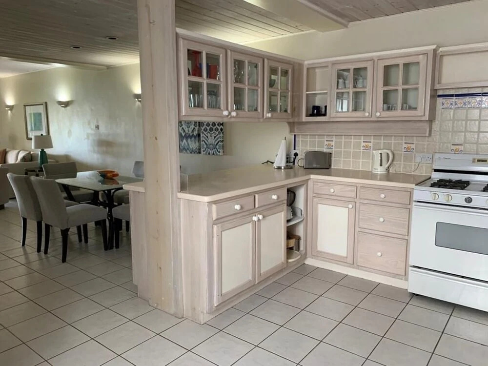 Bay View #7 - 3 bedroom, 3.5-bath waterfront townhouse in a gated community in Rodney Bay 3 Townhouse by RedAwning