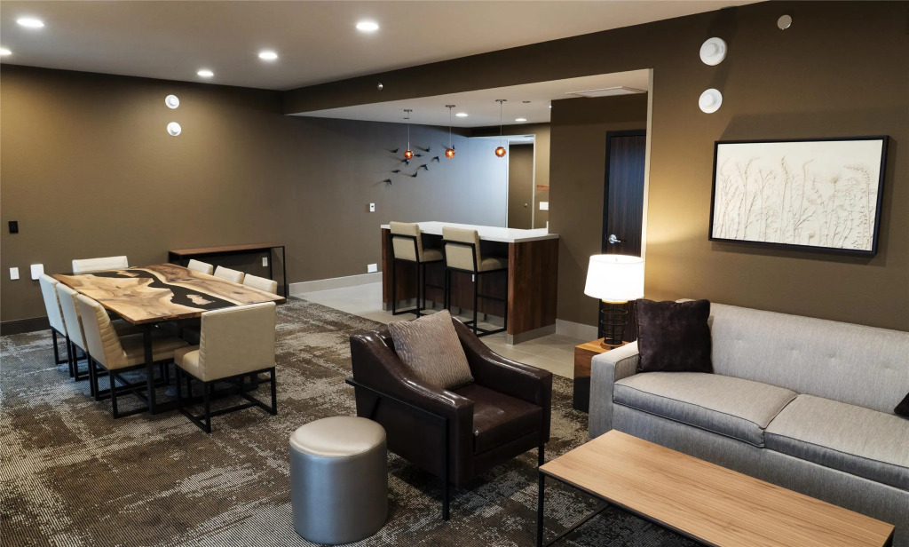 The Broadway Columbia - a DoubleTree by Hilton Hotel