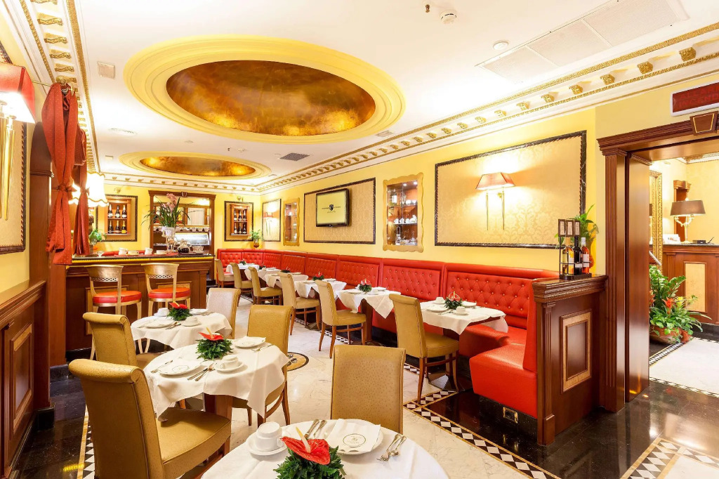 Hotel Manfredi Suite In Rome