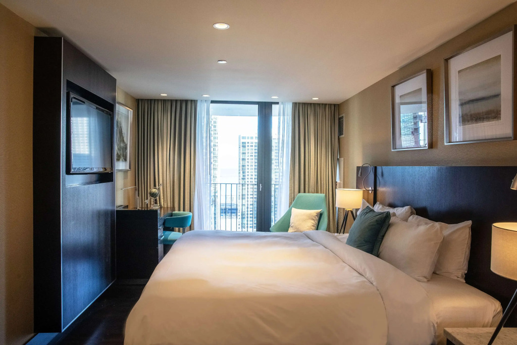 Radisson Blu Aqua Hotel, Chicago