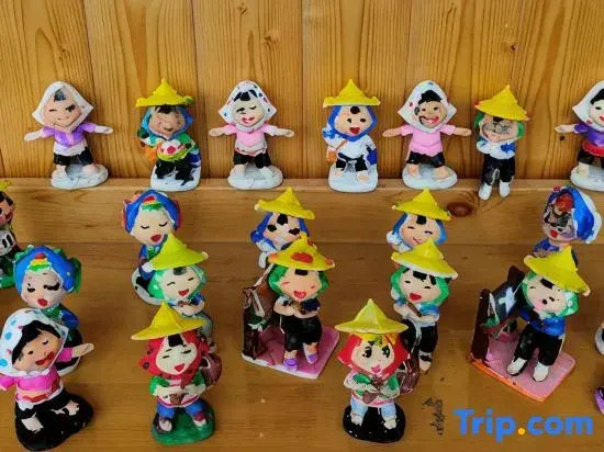 Qinhai Homestay (Huinu Style Park Scenic Area)