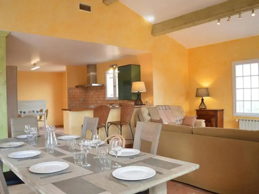 Villa 5 pièces 3 chambres avec jardin, clim, wifi, animaux admis - FR-1-225C-470