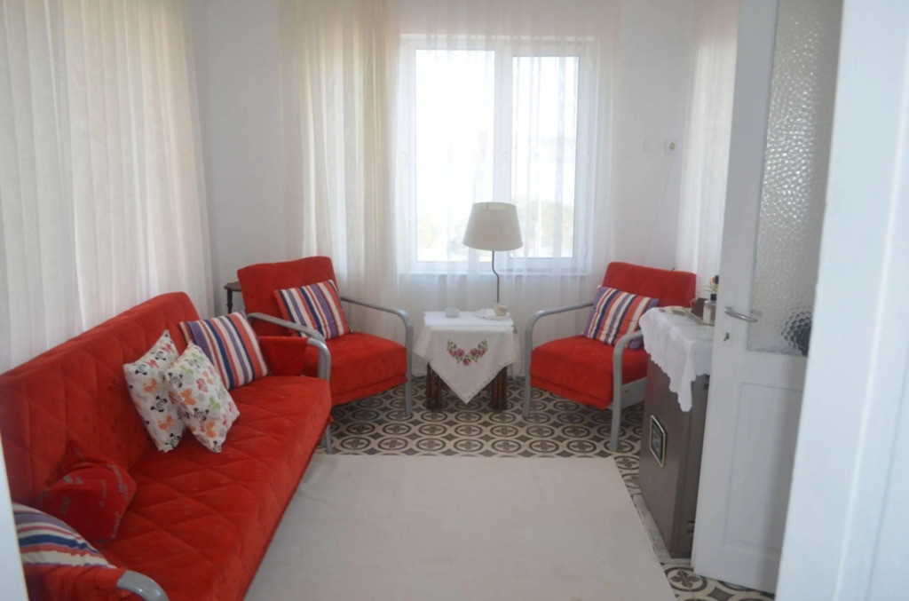 Lacivert Hotel