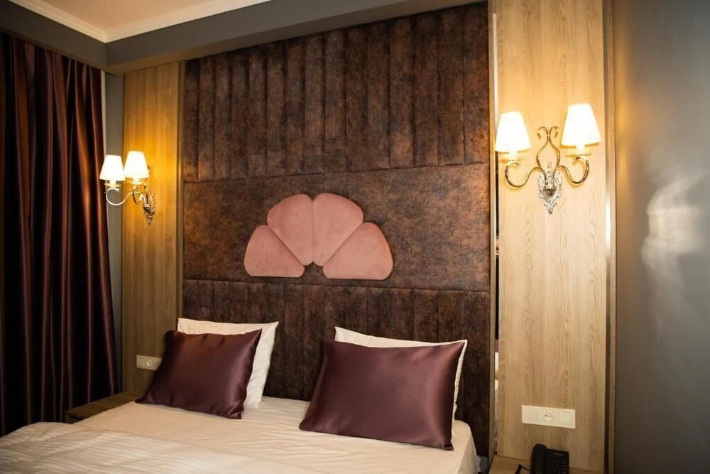 MandarinnART Hotel