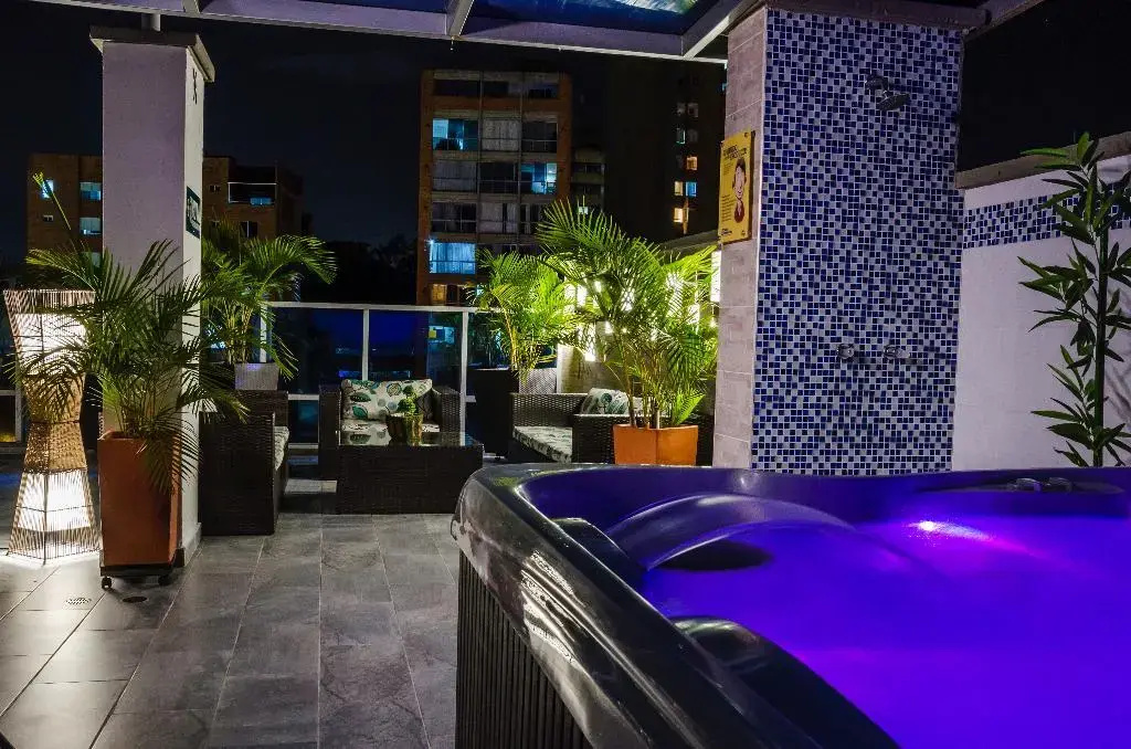 Hotel Laureles Plaza