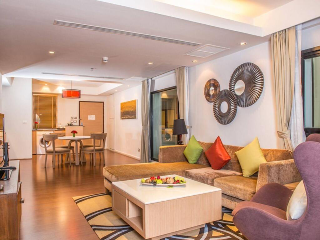 Summit Windmill Golf Suite Hotel at Suvarnabhumi