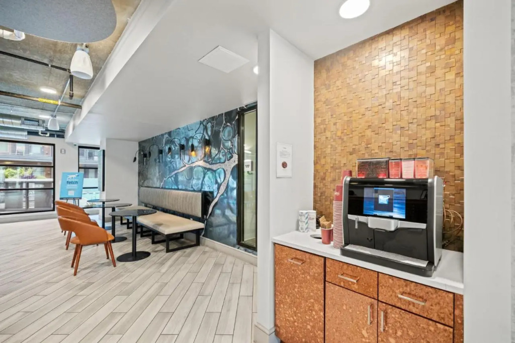 Placemakr Austin Downtown, Apartments by Hilton