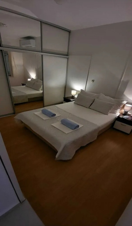 Apartment Dora