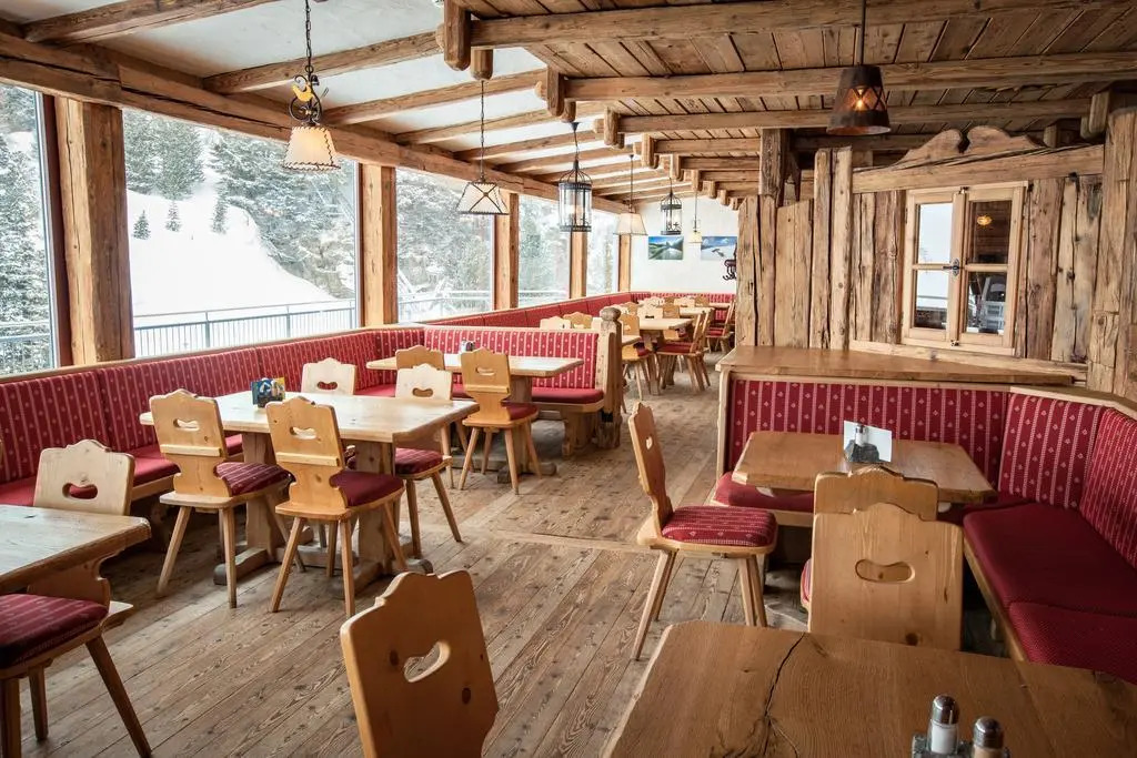 Berghotel Trübsee - Accessible Only by Cable Car
