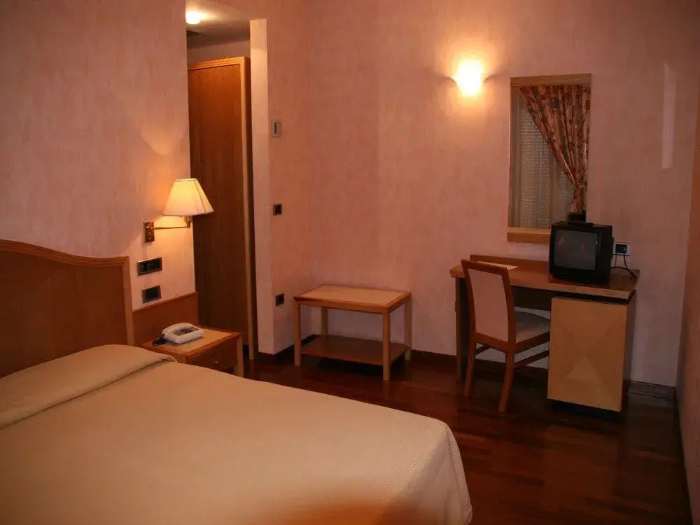 Hotel Lory & Ristorante Ferraro