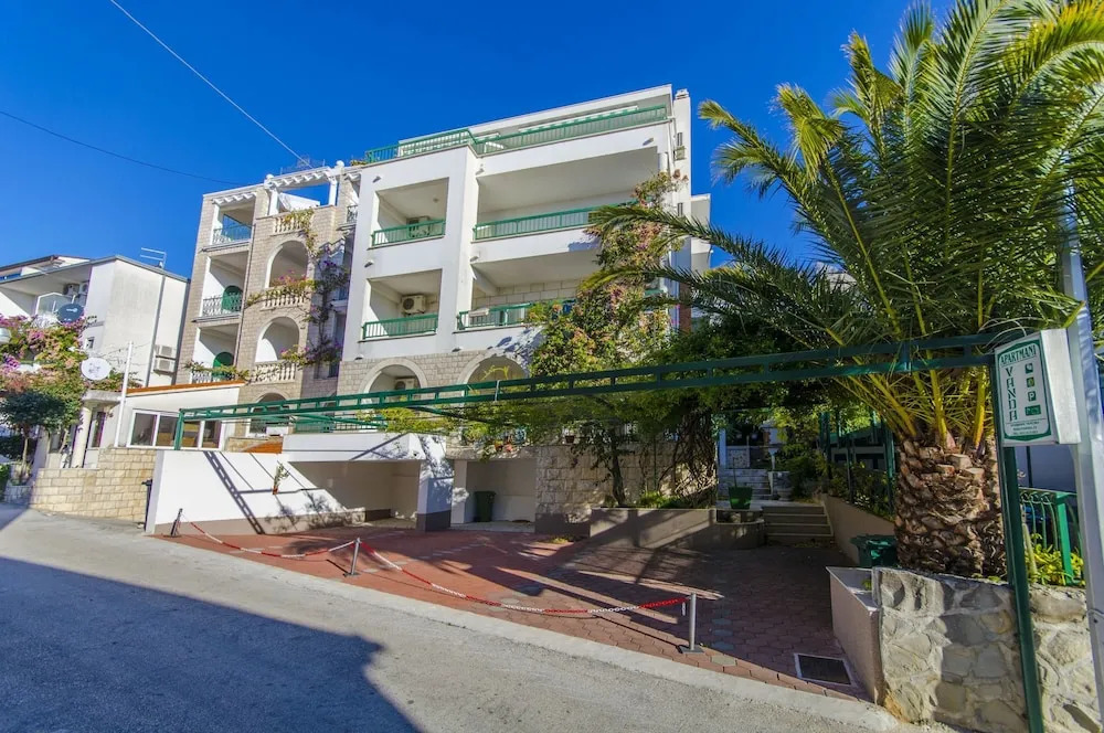 Apartments Ana