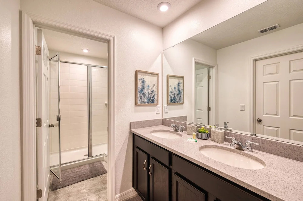 Elegant Brand New 9 Bedrooms House With Private Pool at Solara Resort (8929)