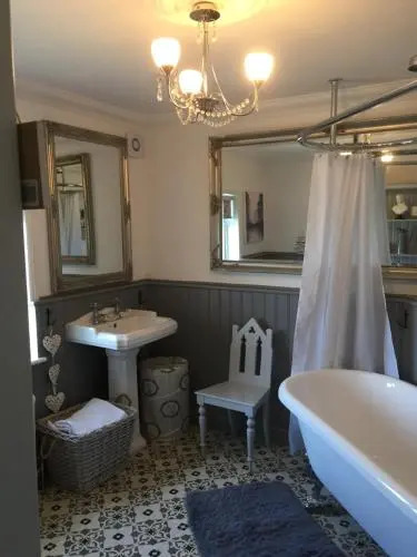 Lawson Cottage B&B