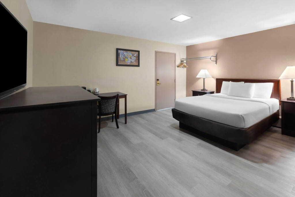 Baymont by Wyndham Iron Mountain