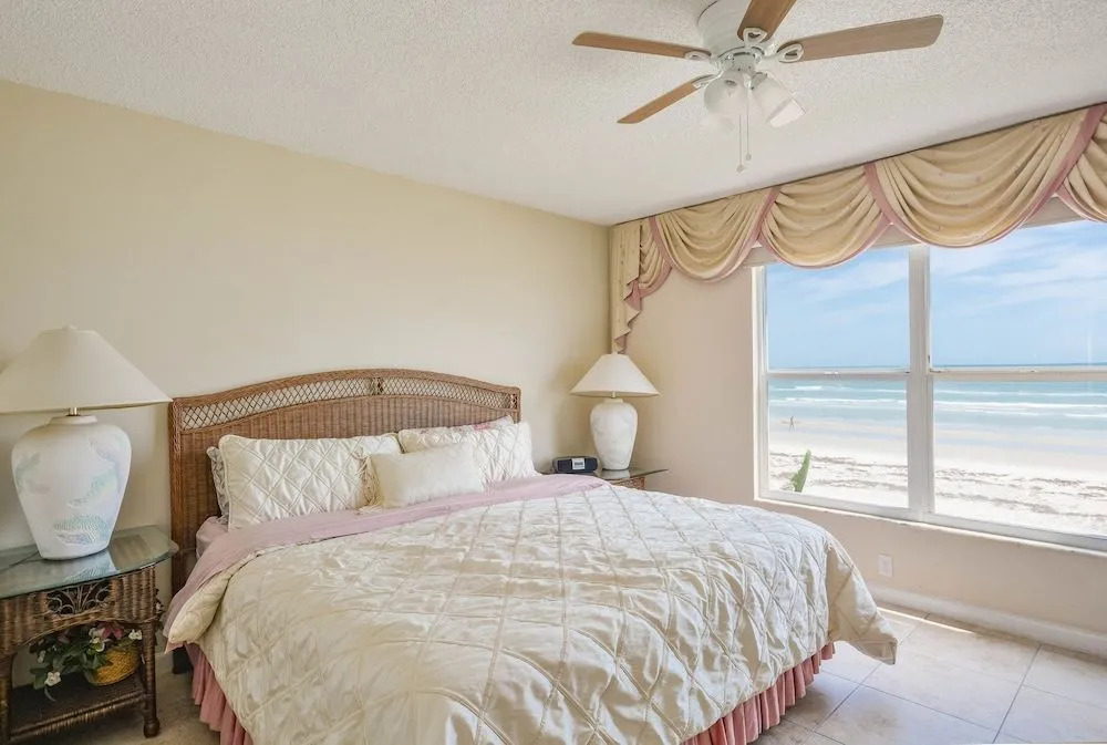 SCG206 - Sea Coast Gardens by RedAwning