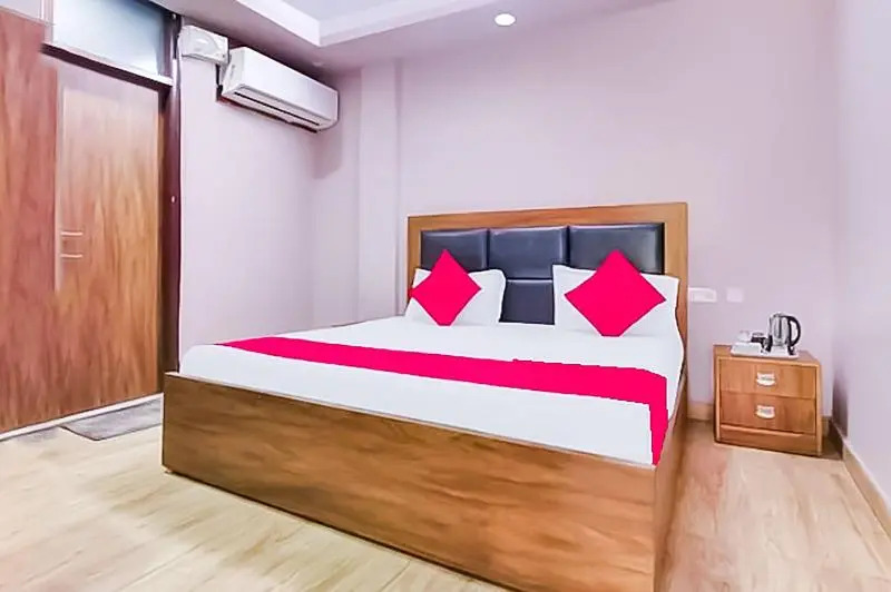 Roomshala 121 Hotel Classic