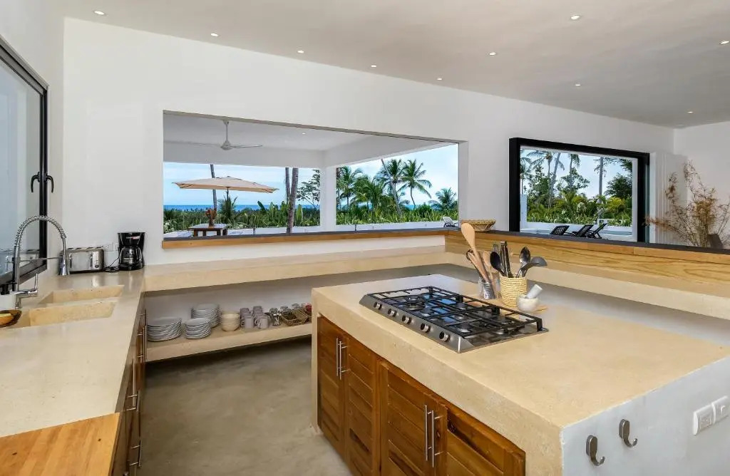 Magnificent new Modern Villa With sea View 5 Bedrooms