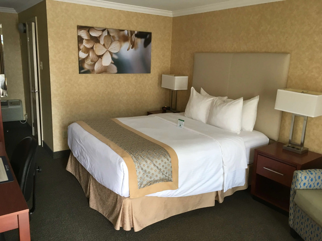 Best Western Voyageur Place Hotel