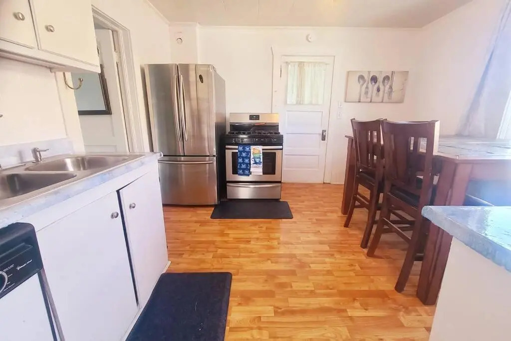 Cutest Nibley Park Bungalow