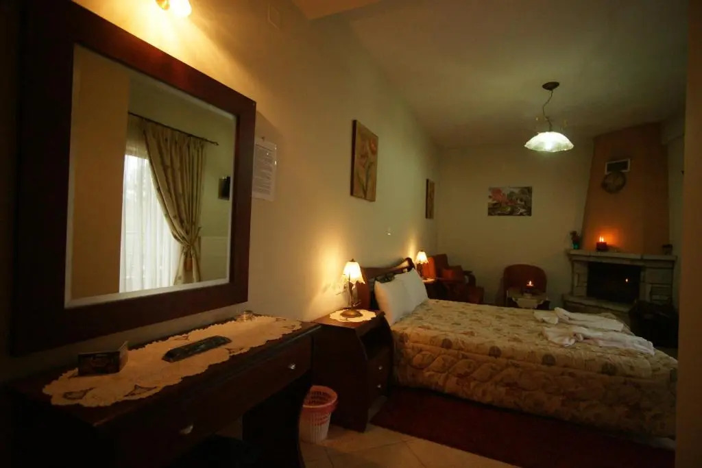 Orama Hotel - Serene Lake Plastira Retreat with Stunning Views