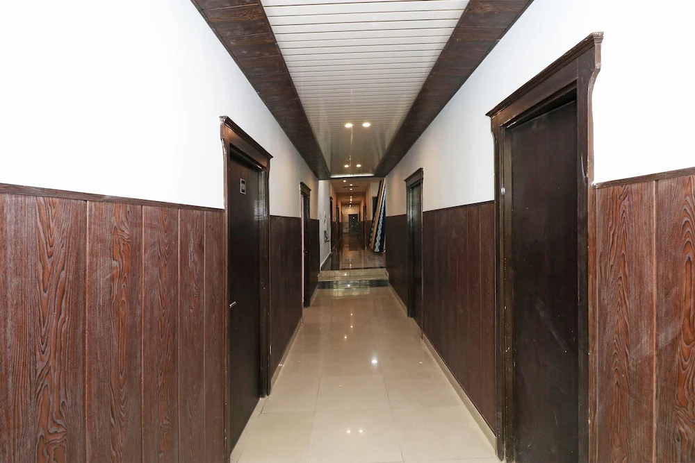 OYO 24662 Hotel Shanti
