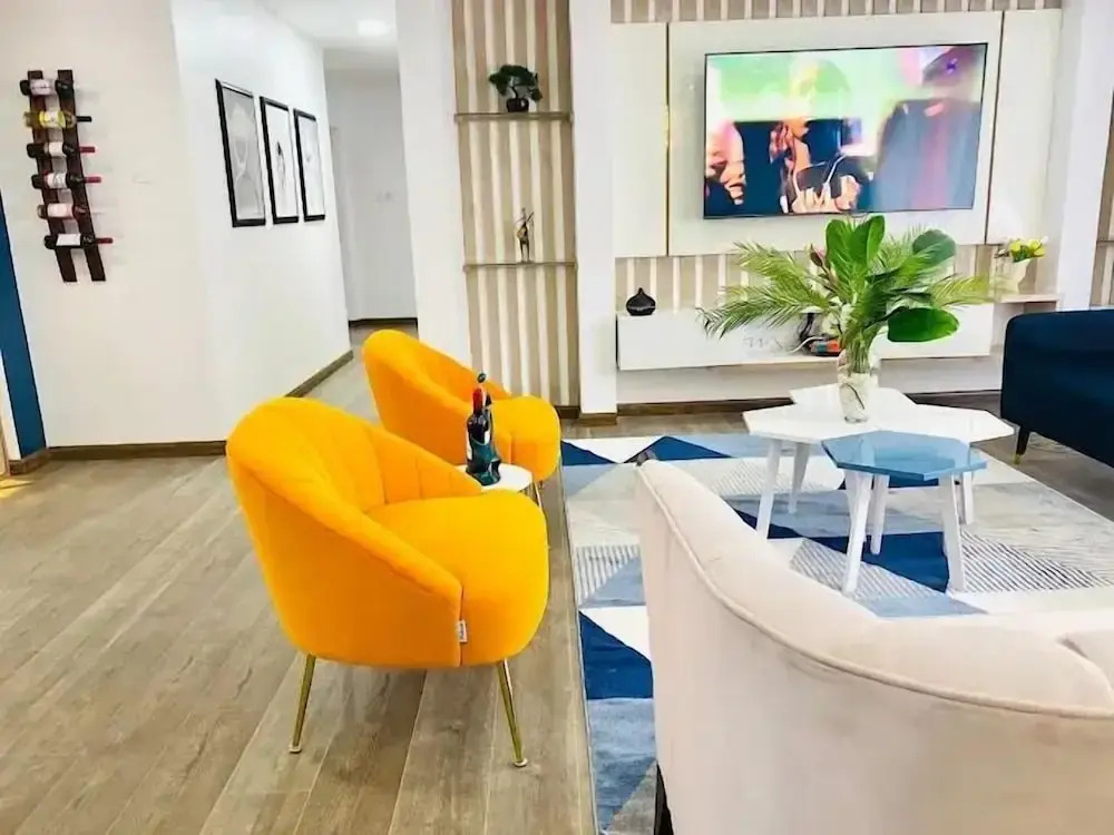 1677 Mayfair Apartment