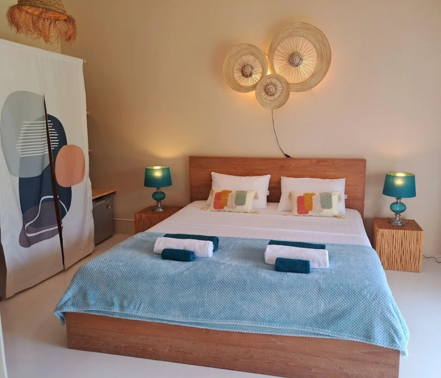 Lauras Guest House-adult only