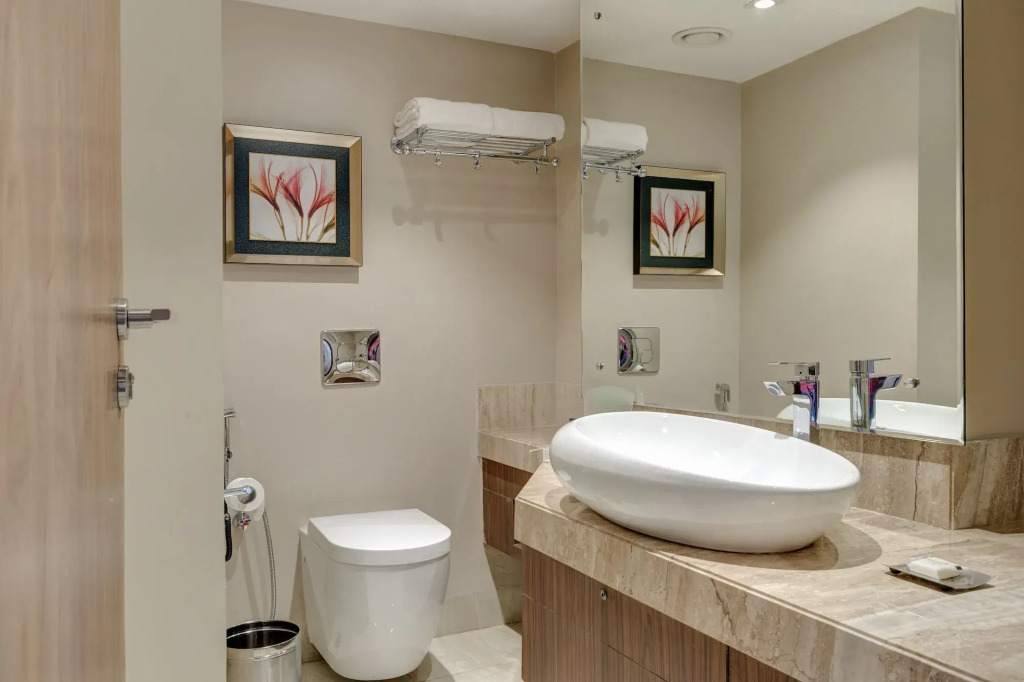 Holiday Inn Kolkata Airport by IHG