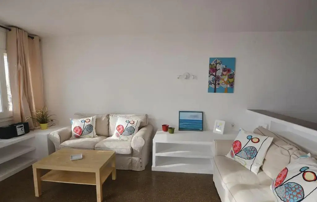 Duplex en frente de la playa al lado de Barcelona