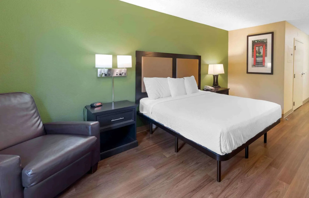 Studio 6 Corporate Extended Stay Indianapolis, IN - North Carmel