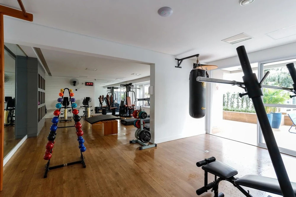 Studio c Piscina e Academia a 600m do Metr