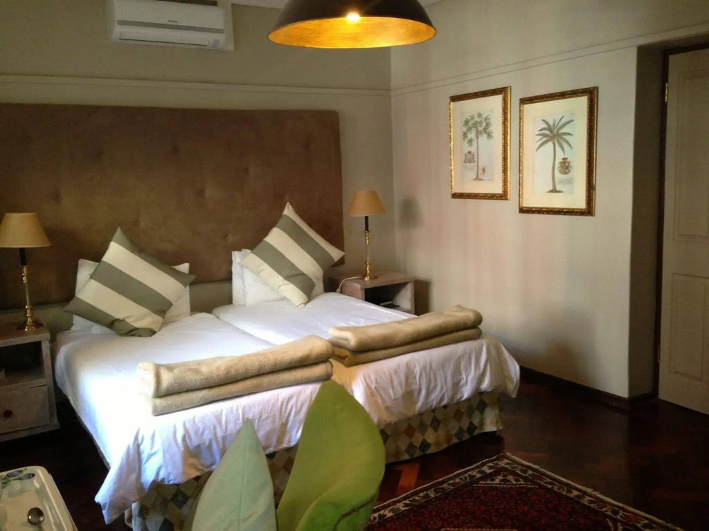 Tudor Hotel