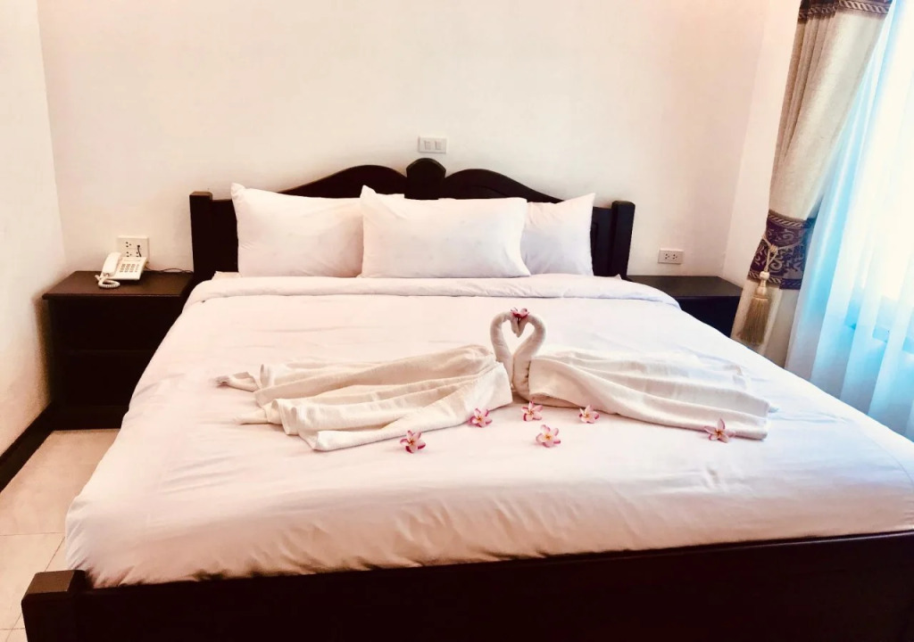 Khung City Hotel