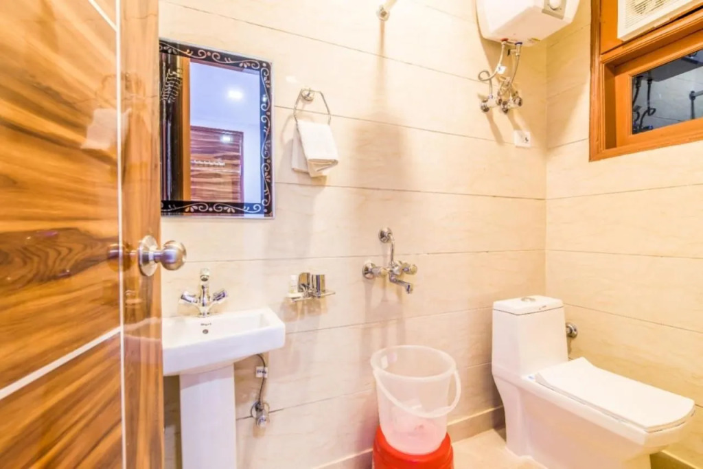 Hotel Pearl - Mahipalpur Delhi Airport