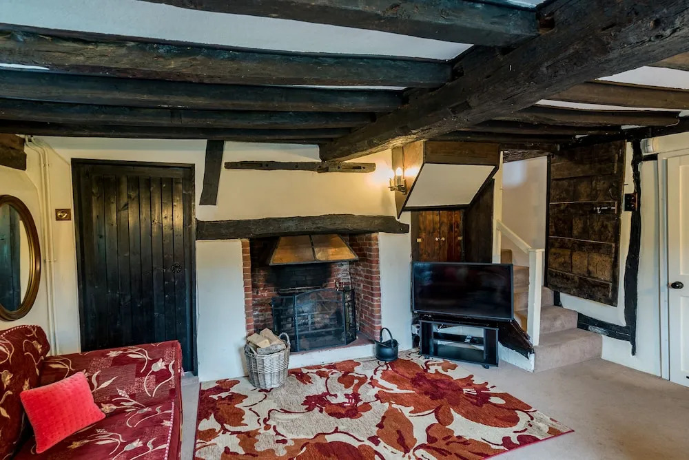 Yew Tree Cottage- Sleeps 12 Garden & Pet-Friendly