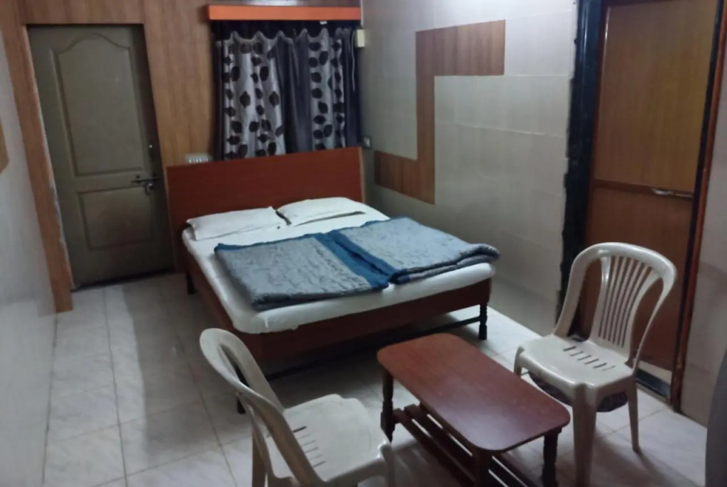Hotel Dhruv Palace