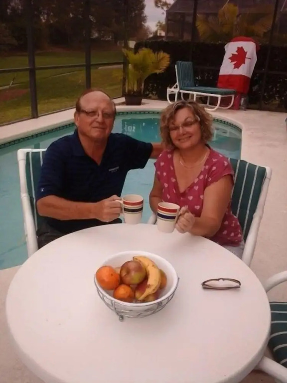 Great Pool Golf View 3 Bedroom Home by RedAwning